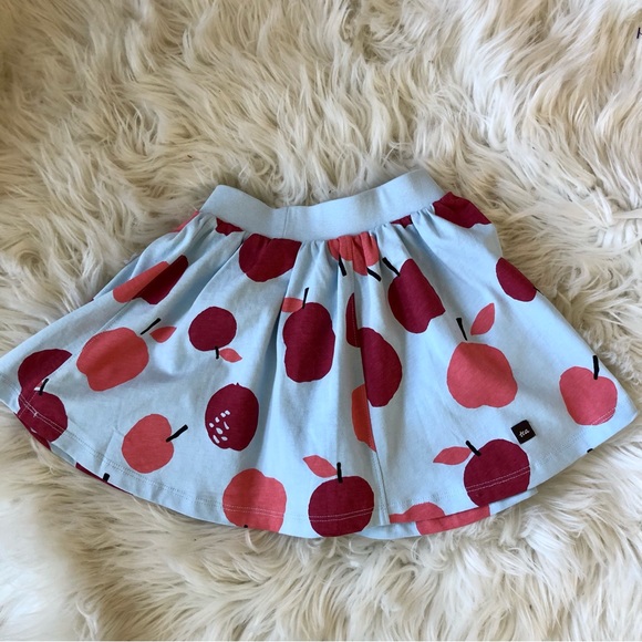NWT Tea Collection apple a day twirling skirt - Picture 3 of 9
